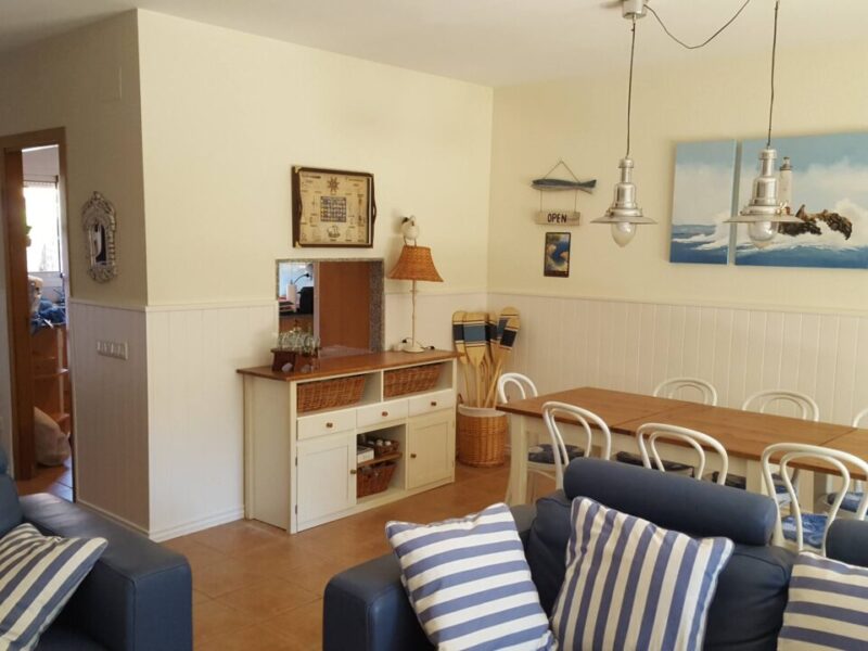 Casa cerca de la playa y con piscina