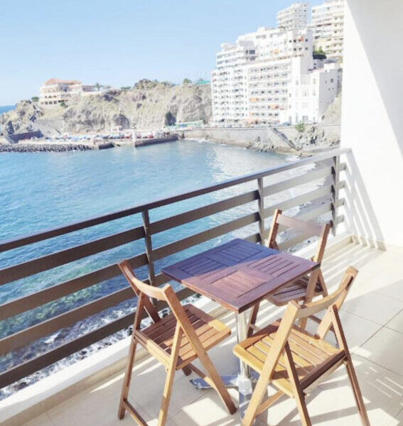 Al Mar | Estudio en primera linea de playa en San Marco, Tenerife