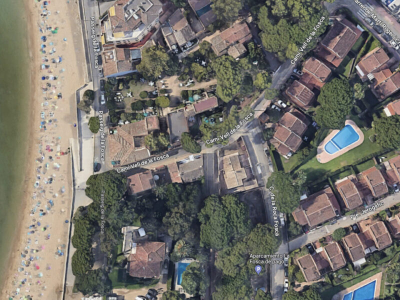 Casa cerca de la playa y con piscina